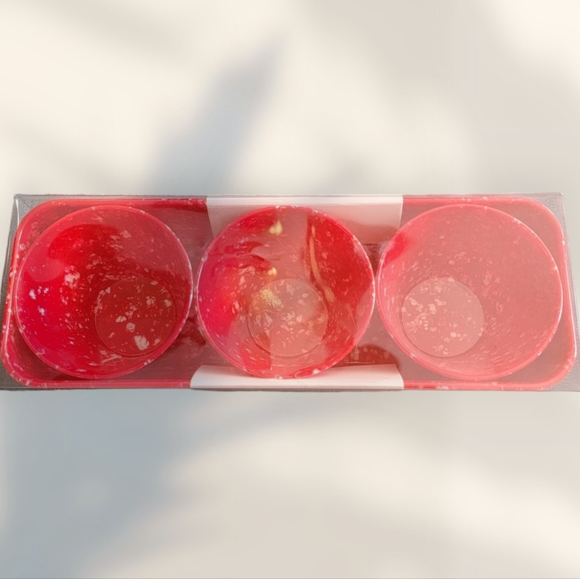 Bowl set: three small bowls, one medium bowl, and platter set - Picture 4 of 5